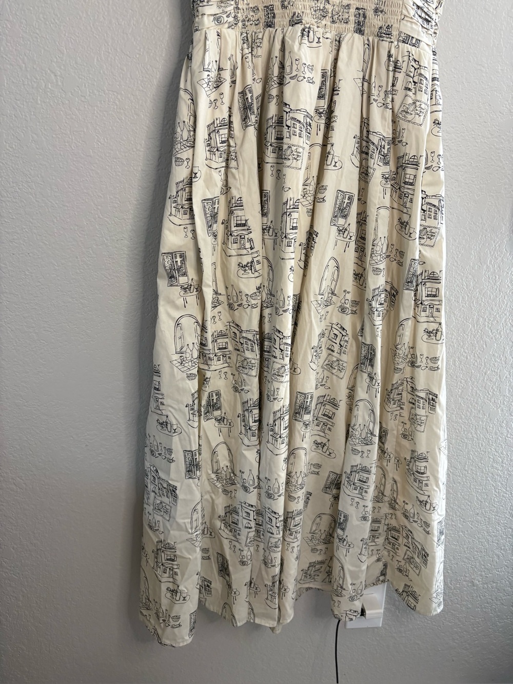 Abercrombie & Fitch Emerson printed tie shoulder pleated maxi dress travel - Picture 5 of 14